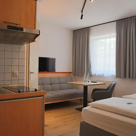 Mikro Apart-hotel *